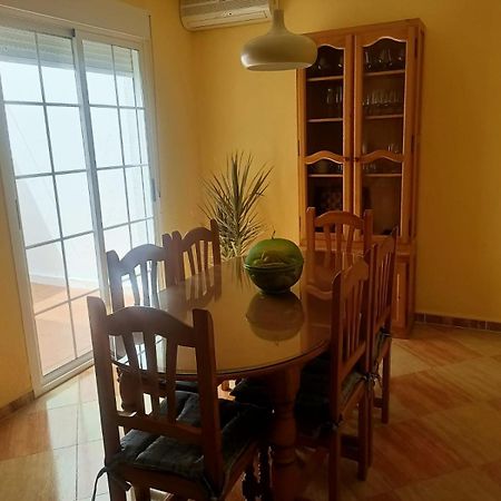 Chalet Adosado Con Azotea Andaluza Y Patio, Junto A La Playa Isla Cristina Luaran gambar