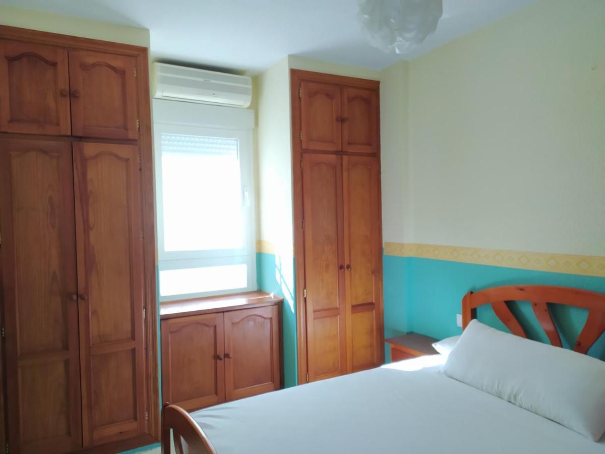 Chalet Adosado Con Azotea Andaluza Y Patio, Junto A La Playa Isla Cristina Luaran gambar